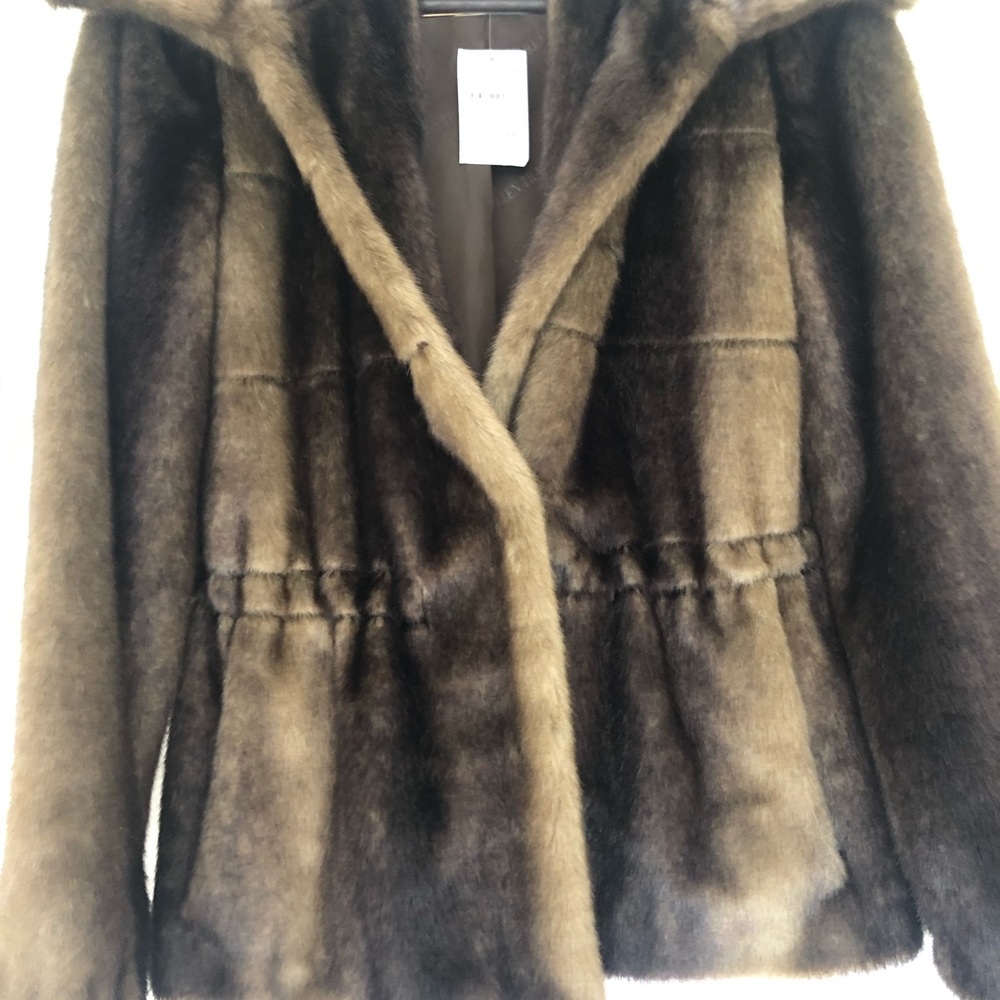 Faux mink Ellen Tracy drawstring waist jacket. - Picture 3 of 7